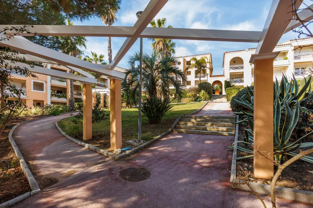 Apartment Le Merou De Vacances Giens Hyeres France